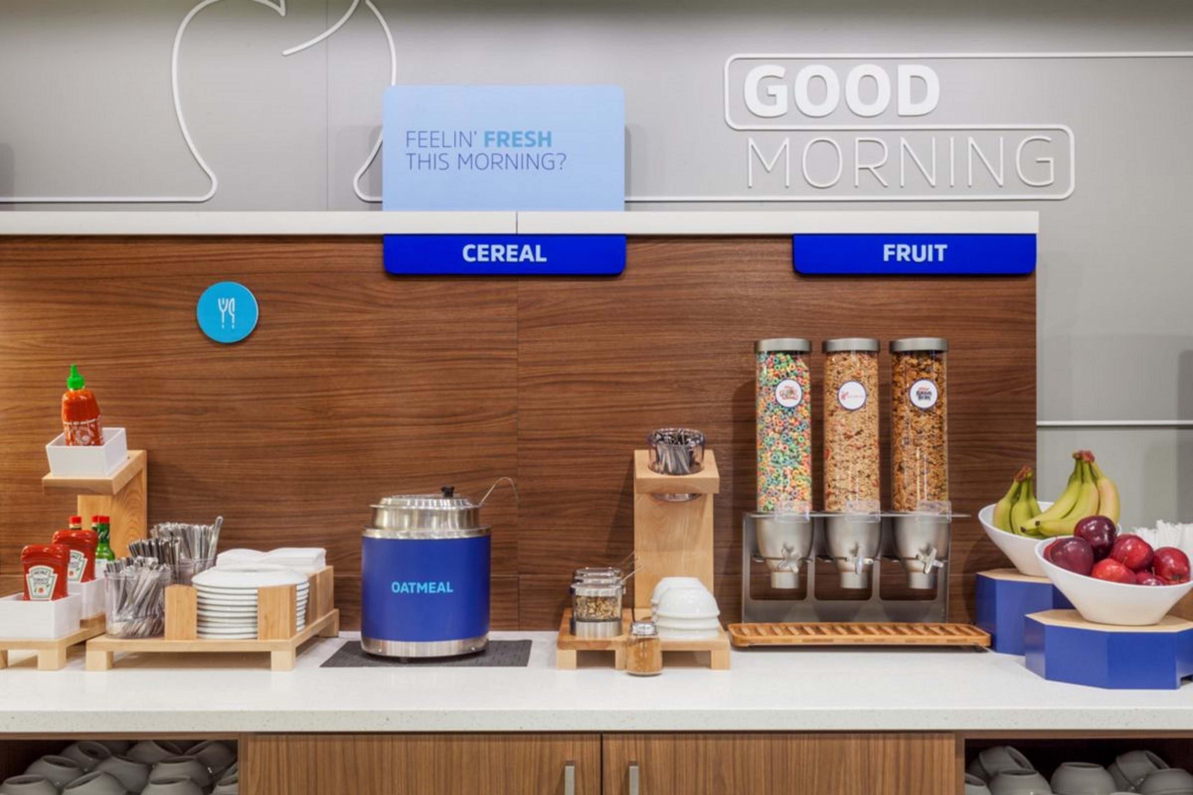 Holiday Inn Express Hotel & Suites Bloomington-Normal University Area By Ihg Eksteriør bilde